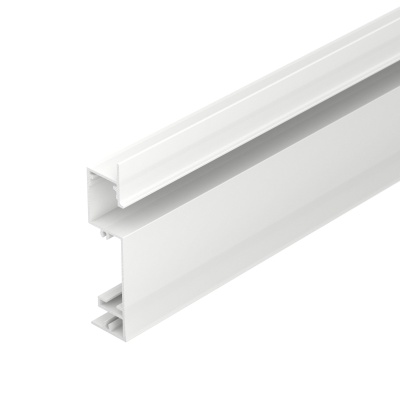 Купить Профиль PLINTUS-H73-F-2000 WHITE в Москве